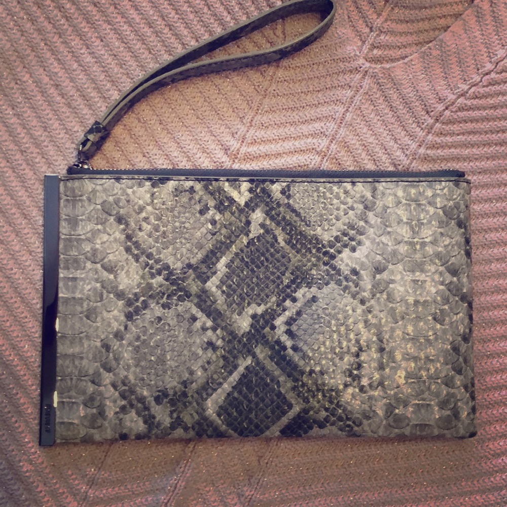 **NEW Gray Snakeskin Wristlet Nine West